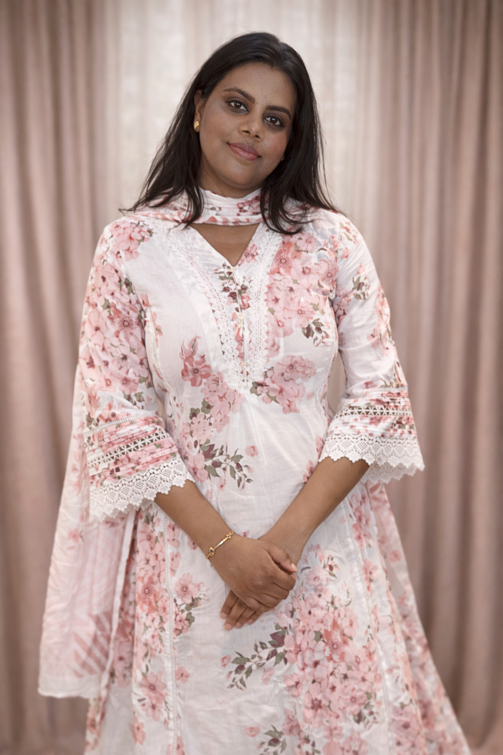 RUGHA 28 - White Blush Bloom Mul Cotton Kurti Set
