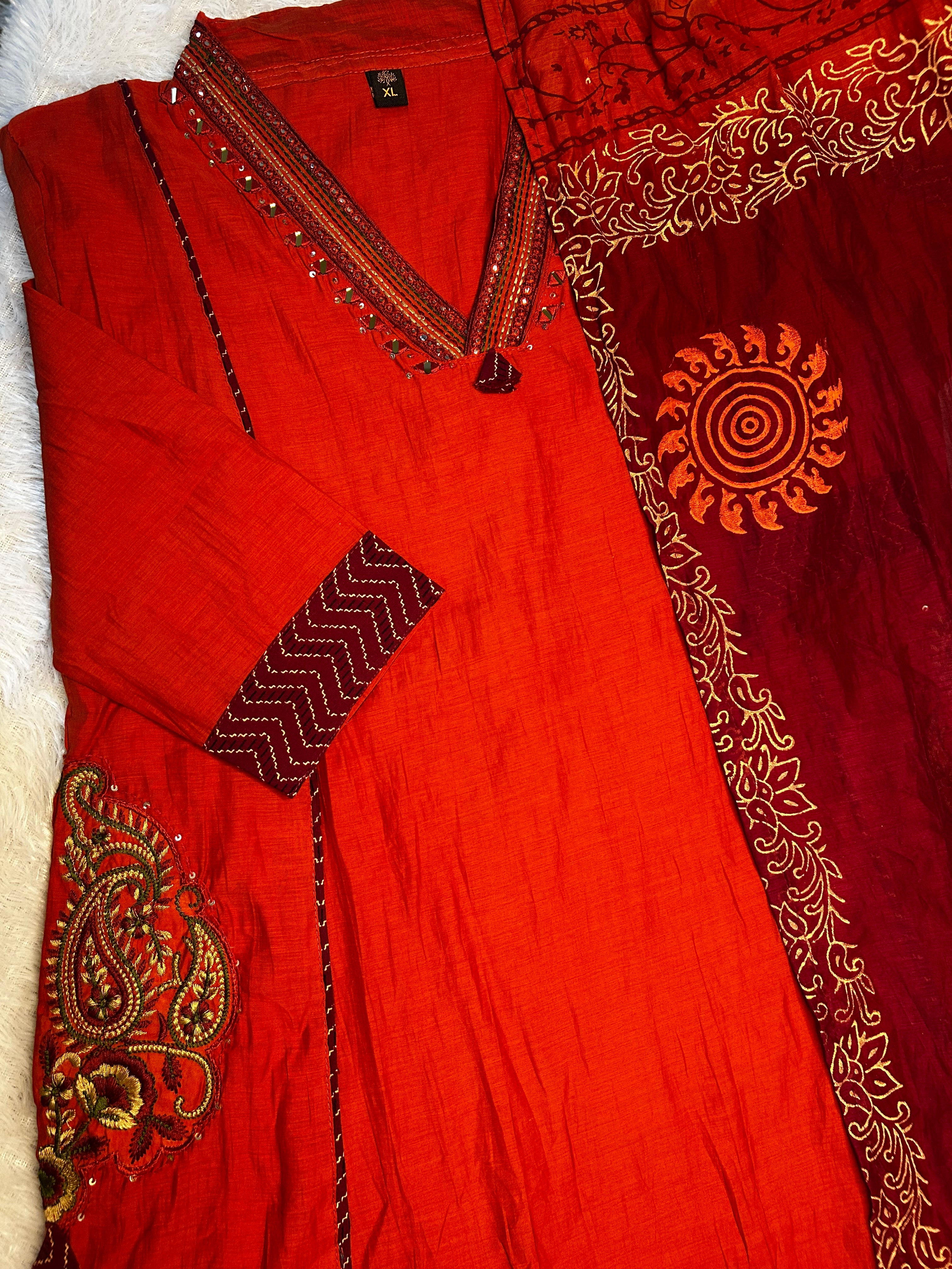 RUGHA 23 - Handloom Mul Chandari Rust Orange Kurti Set