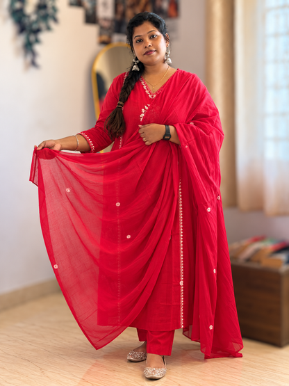 RUGHA 30 - Scarlet Bloom Mul Cotton Kurti Set