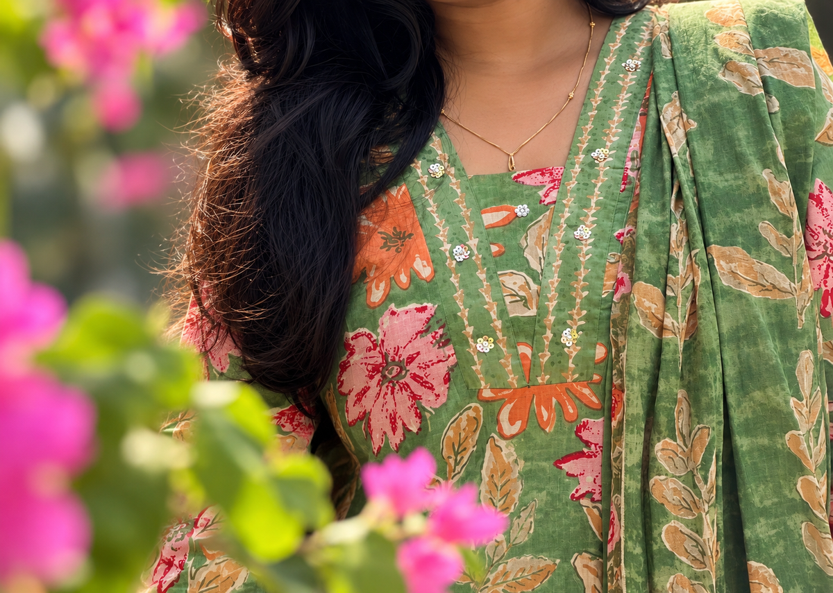 RUGHA 38 - Aaranya Floral Cotton Set