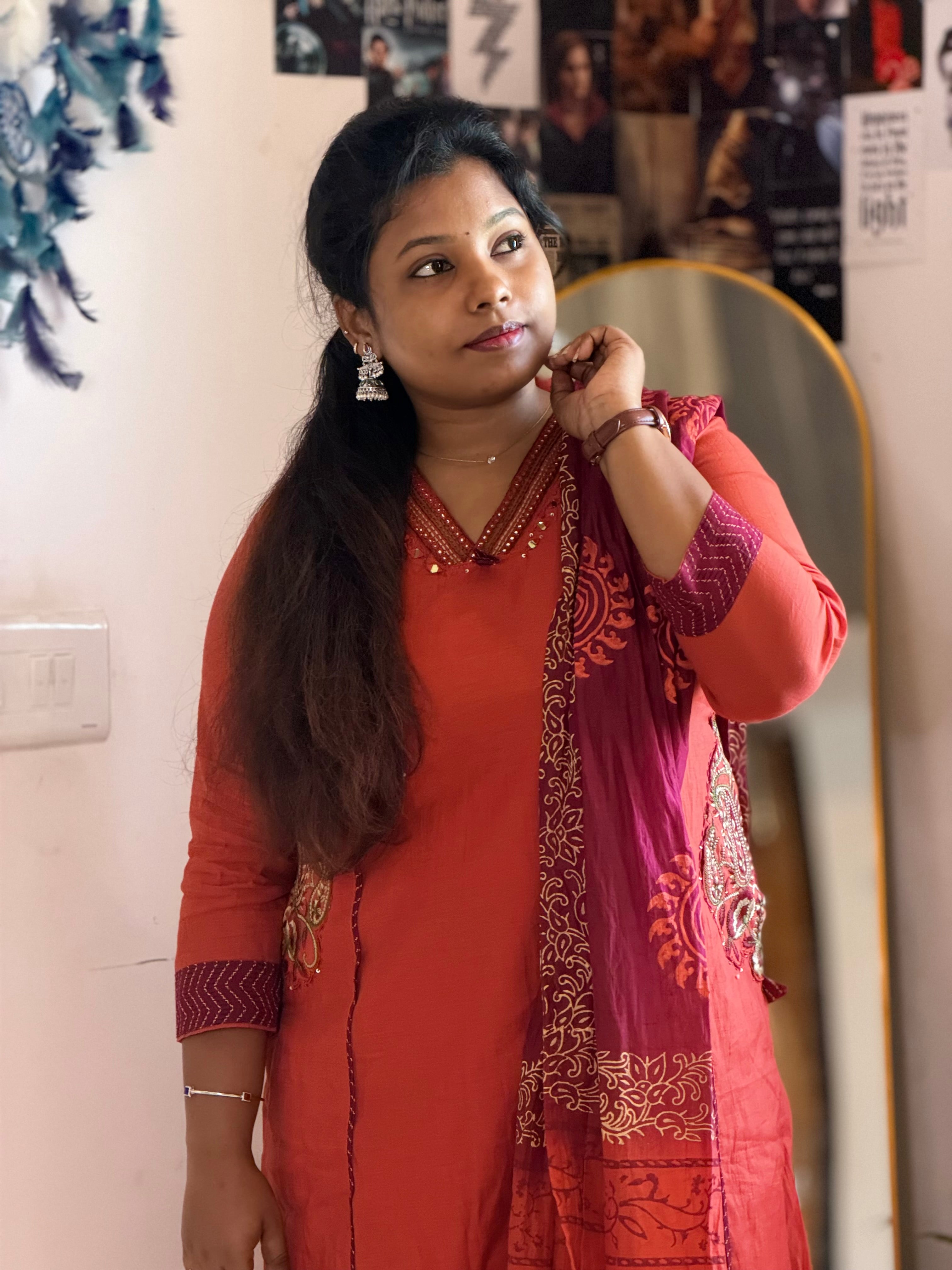 RUGHA 23 - Handloom Mul Chandari Rust Orange Kurti Set