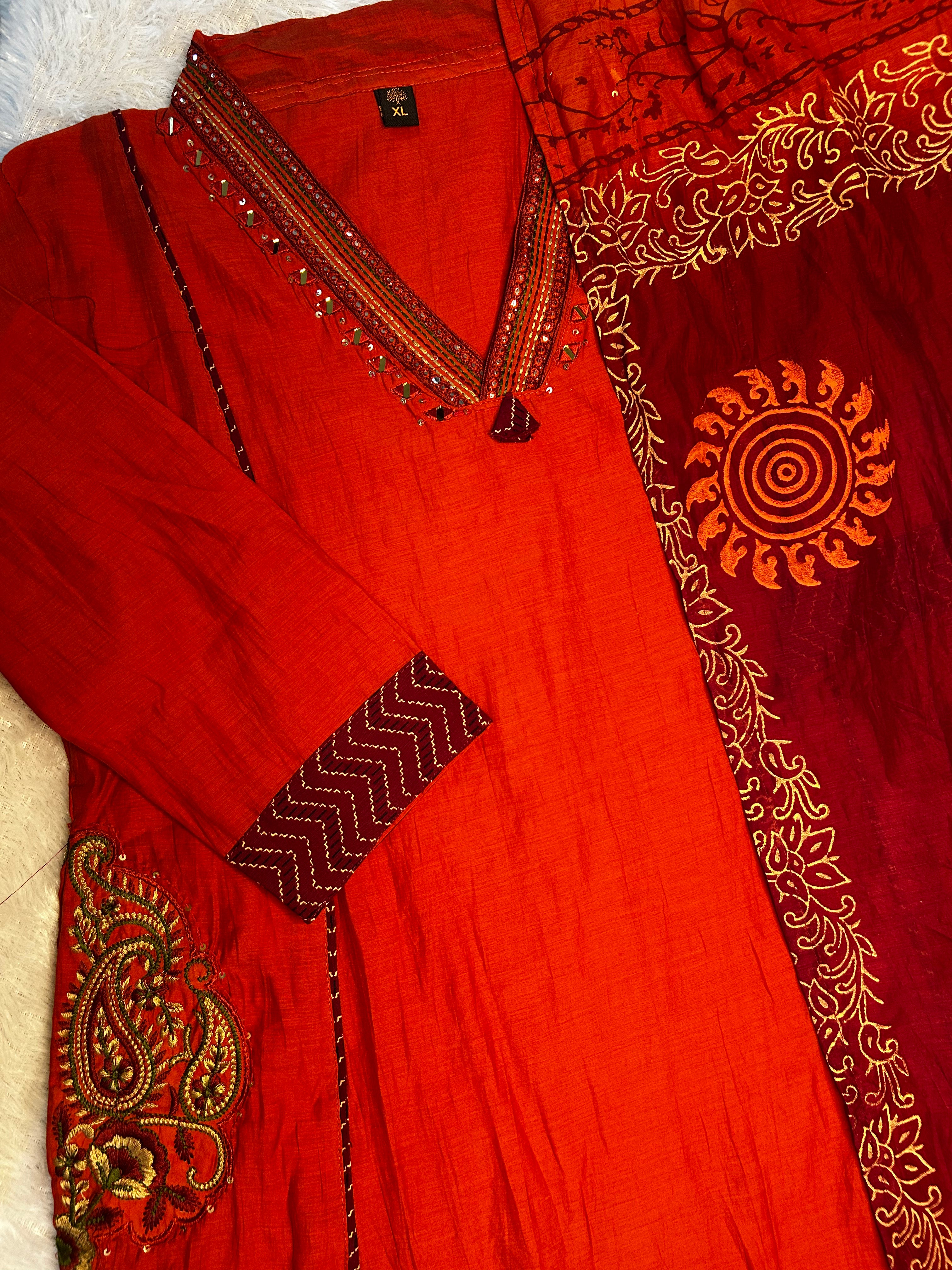 RUGHA 23 - Handloom Mul Chandari Rust Orange Kurti Set