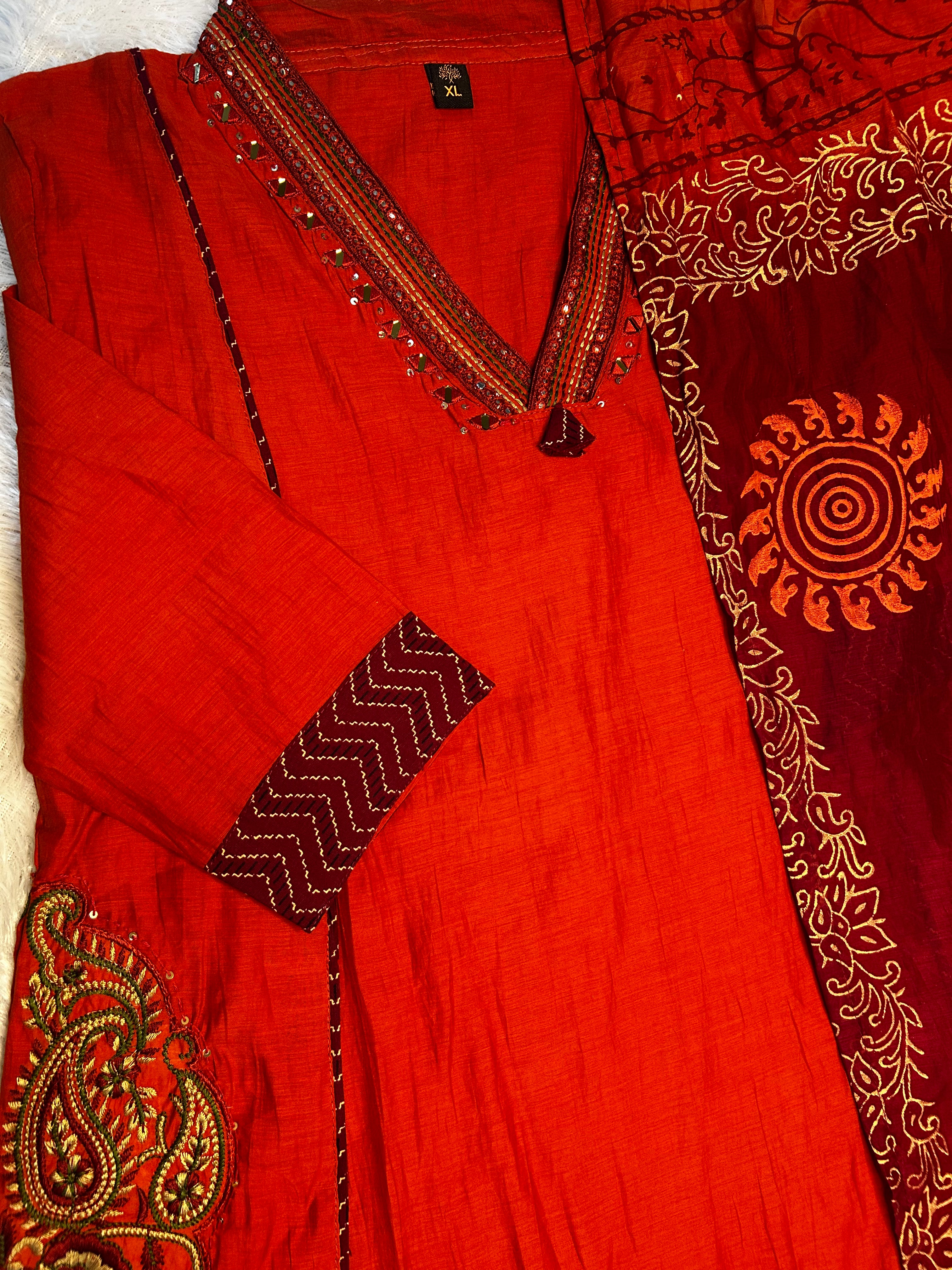 RUGHA 23 - Handloom Mul Chandari Rust Orange Kurti Set
