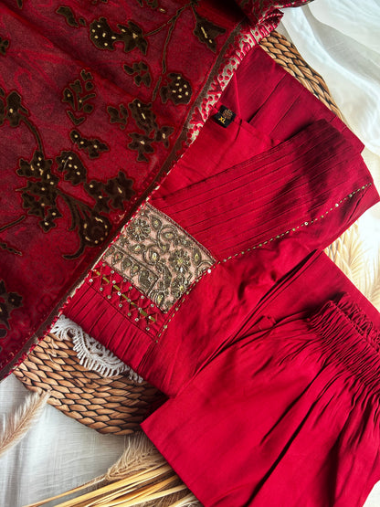 RUGHA 24 - Mul Chandari Maroon Kurti Set